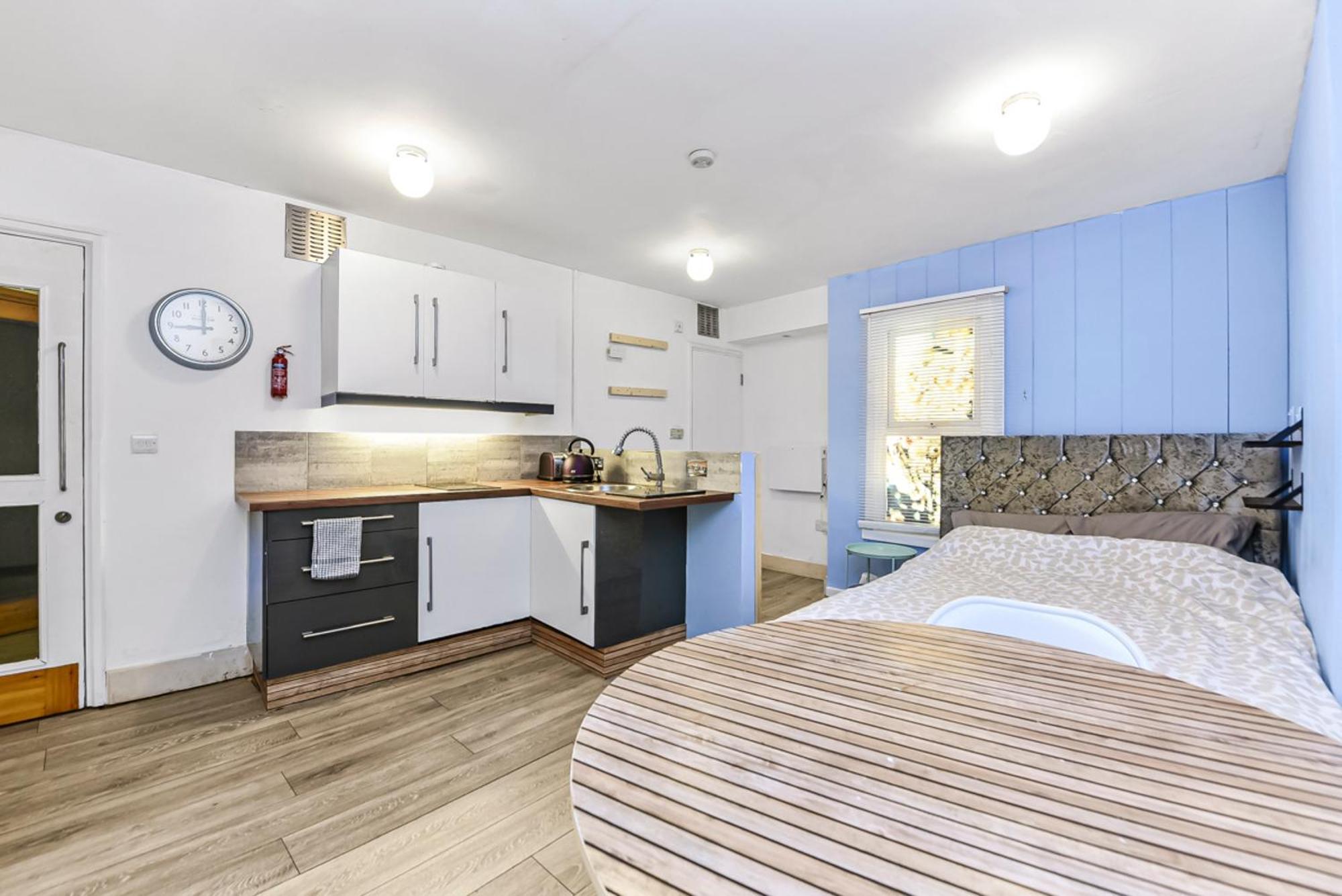 Cosy Studio Flat On A Budget Daire Londra Dış mekan fotoğraf